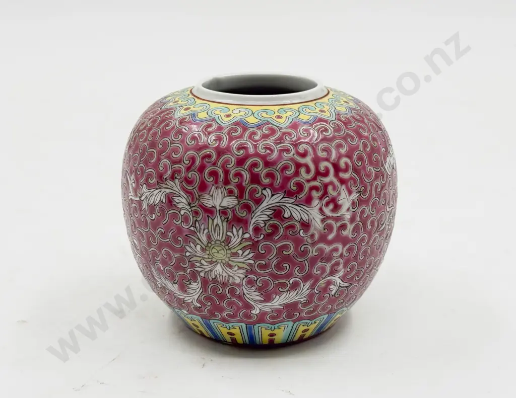 Chinese Enamelled Vase Image 1++
