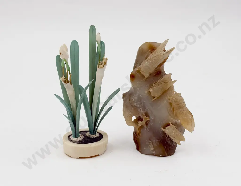 Antique Ivory Flower Arrangement & Hardstone Cicada Carving Image 1++