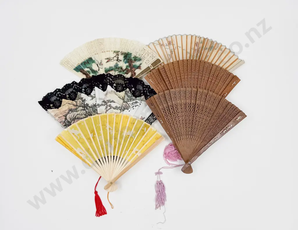 Quantity of Assorted Decorative Fans Image 1++