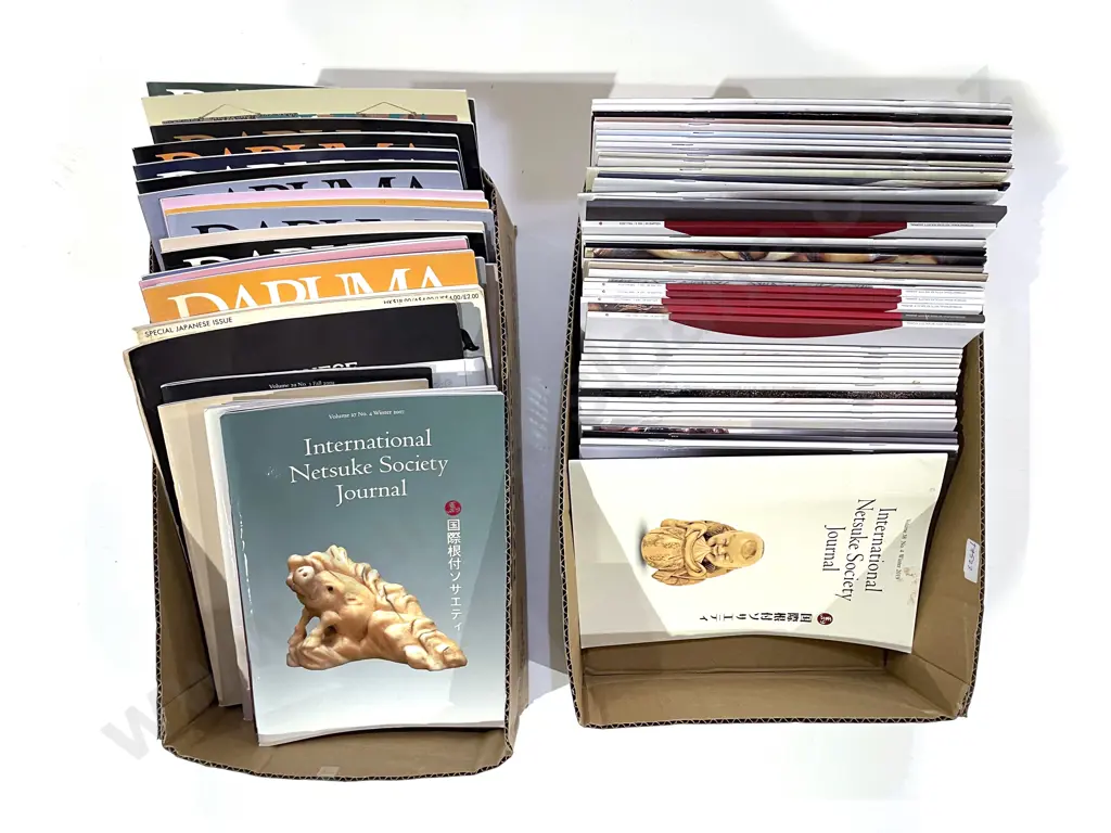 Box of Assorted Asian Arts Magazines Etc Image 1++