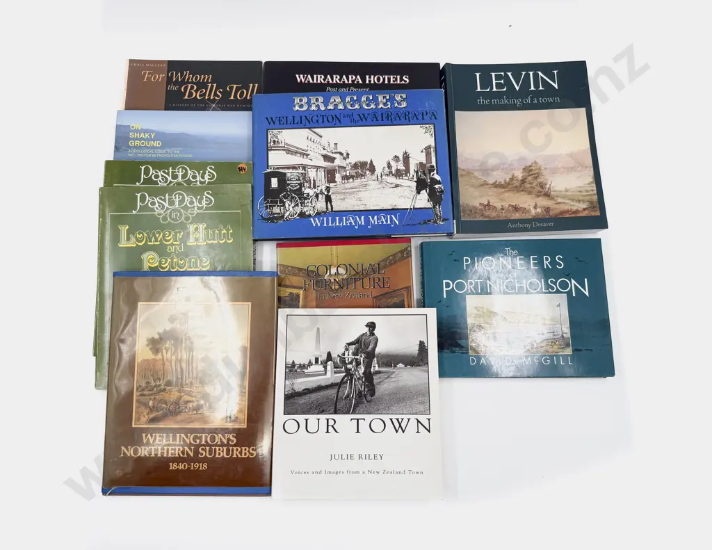 Quantity of Assorted NZ Reference Books Image 1++