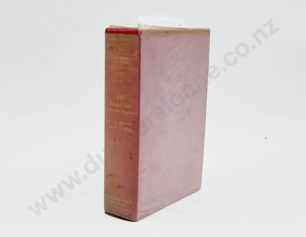 Official History of NZ in WWII: 20th Battalion and Armoured Regiment - D. J. C. Pringle & W. A. Glue Image 1++