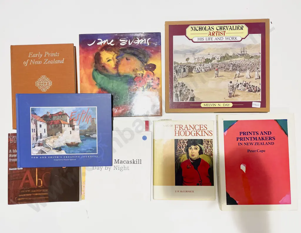 Quantity of Assorted Art Reference Image 1++