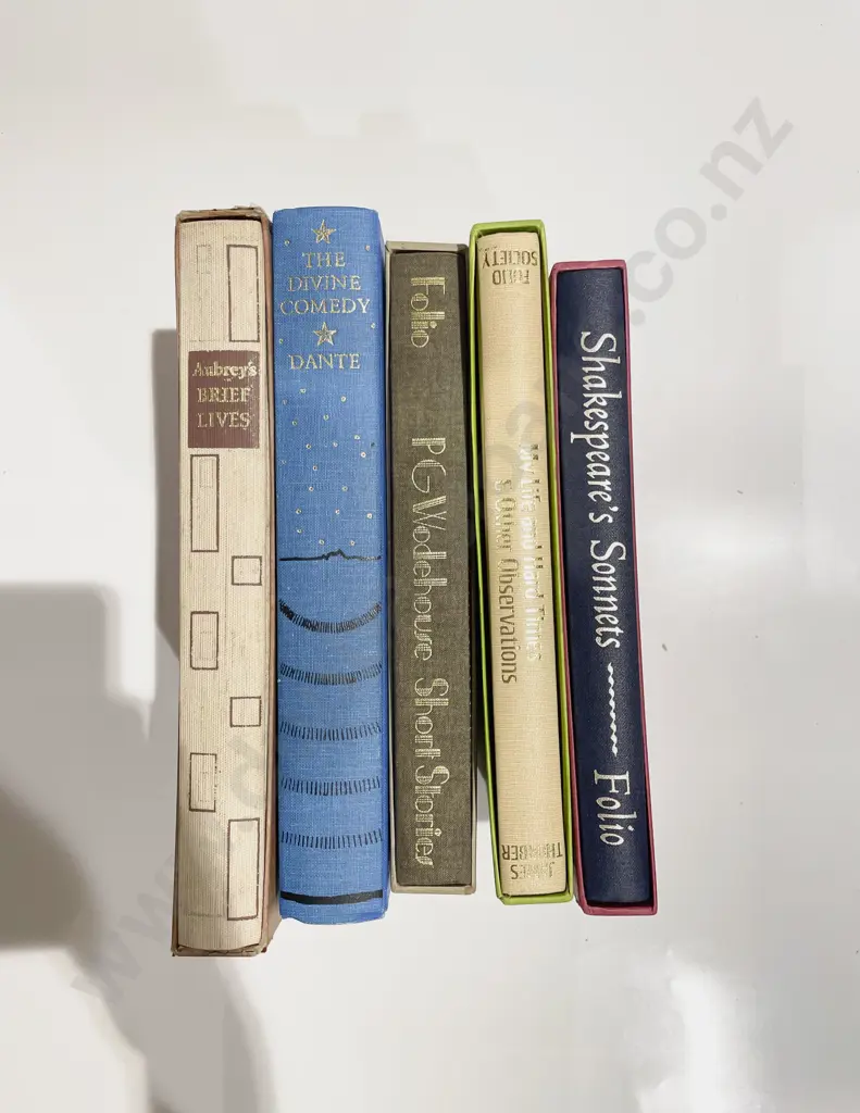Three Assorted Folio Society Volumes & Two Other Image 1++