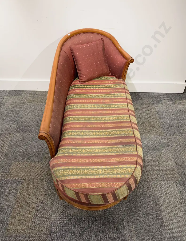 Reproduction French Style Day Bed Image 1++