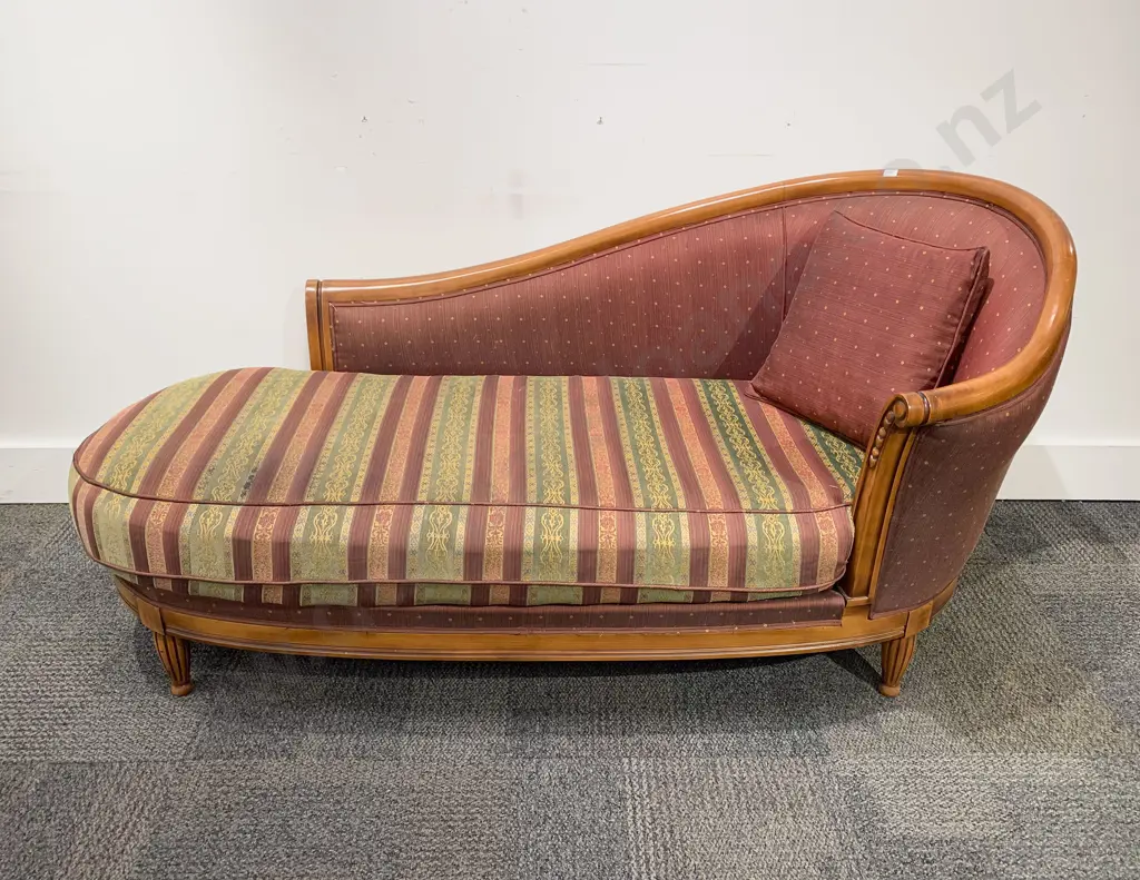 Reproduction French Style Day Bed Image 1++