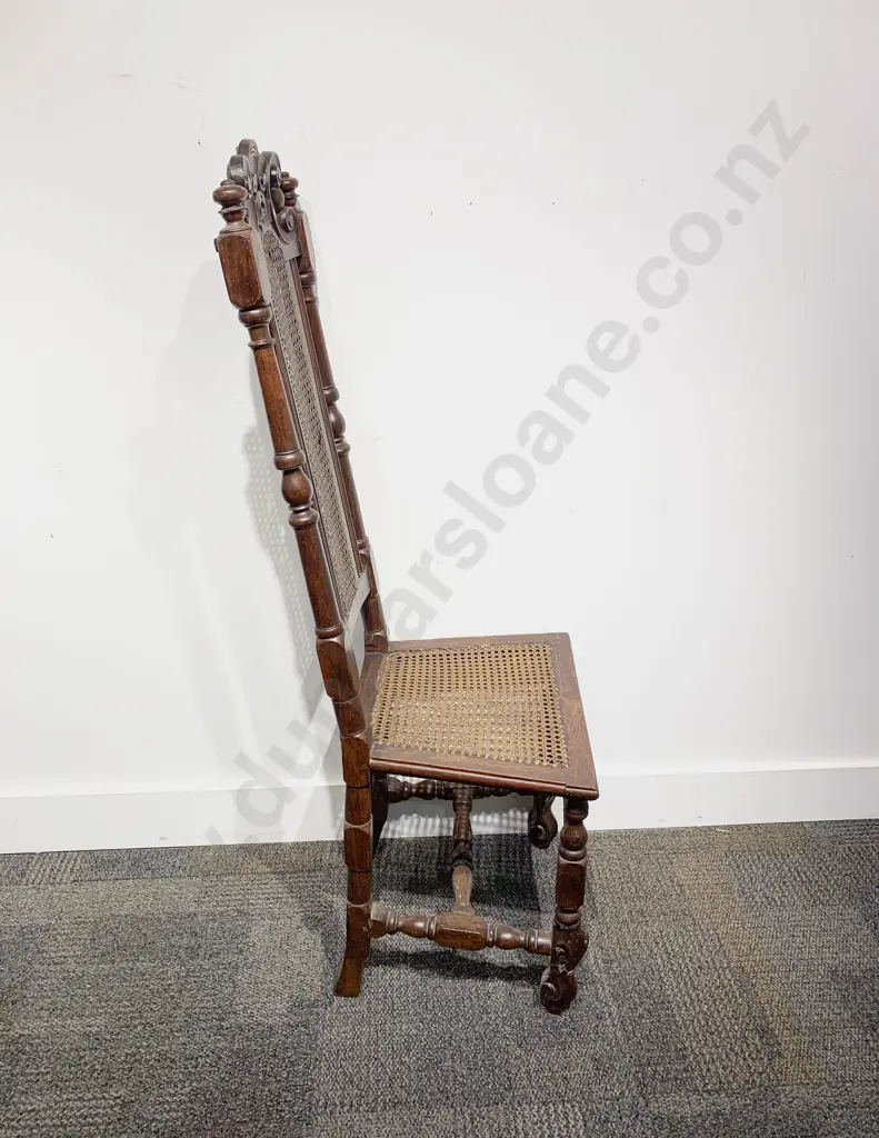 C17th Jacobean Oak Hall Chair Image 1++