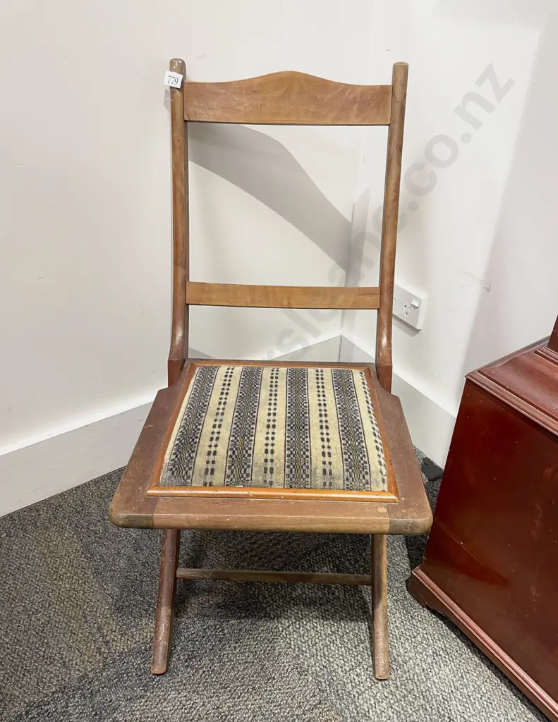 Vintage Folding Deck Chair Image 1++