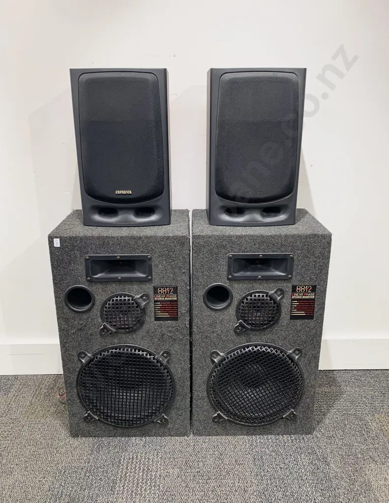 Pair of Linear Phase Speakers Together with Pair of Awa Speakers Image 1++
