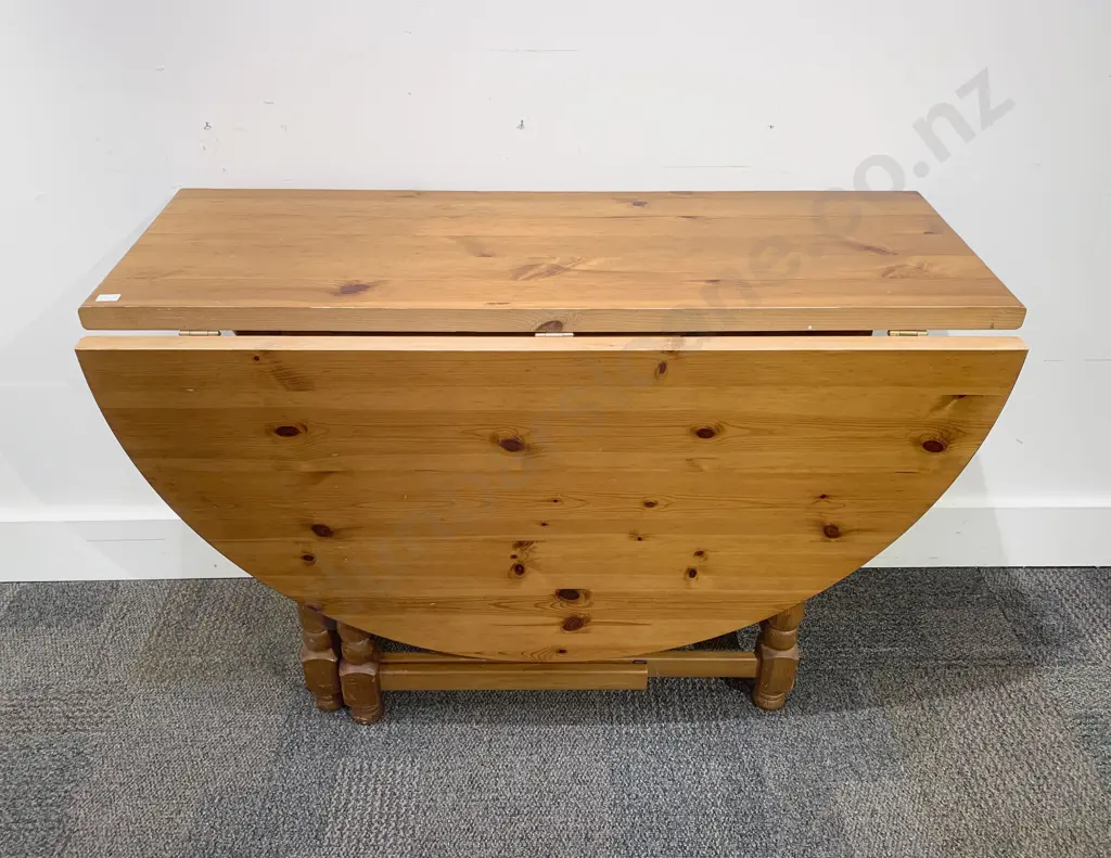 Pine Drop Leaf Dining Table Image 1++