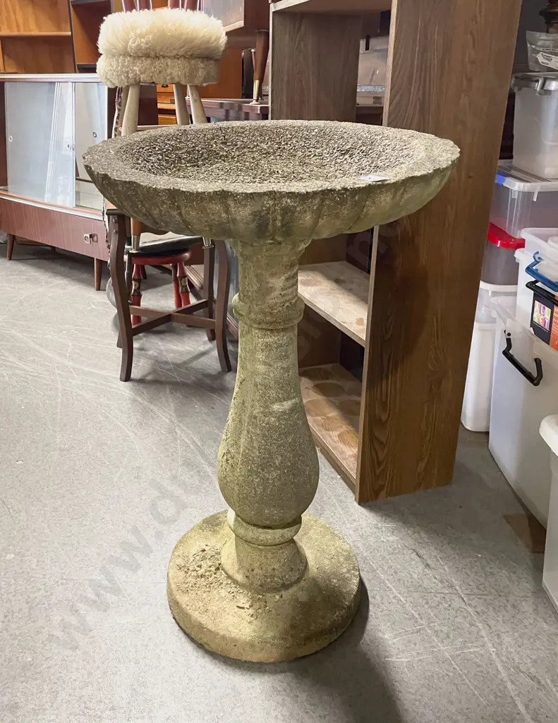 Concrete Birdbath Image 1++