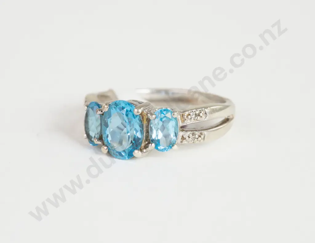 10ct White Gold Three Stone Topaz Ring Image 1++
