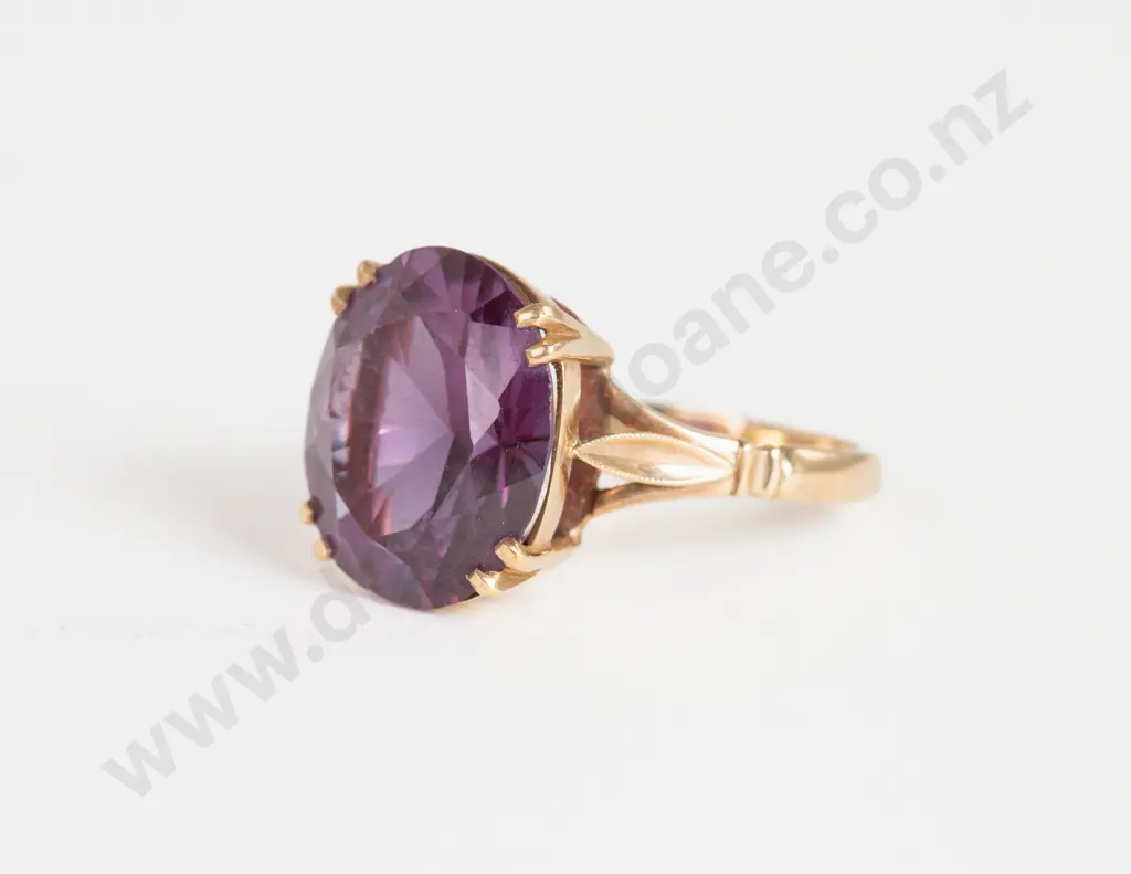 9ct Single Stone Alexandrite Dress Ring Image 1++