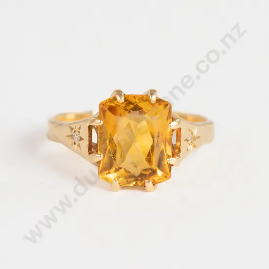 18ct Single Stone Citrine Dress Ring