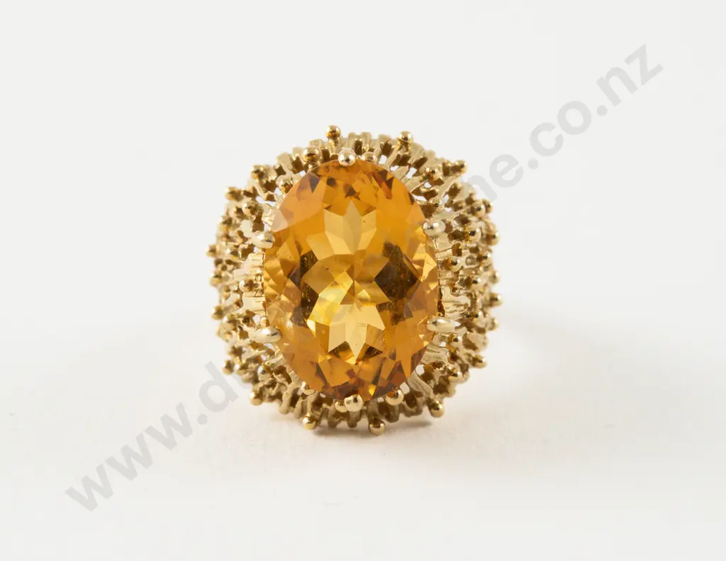 NZ Jeweller Peter Minturn 18ct Single Citrine Dress Ring Image 1++