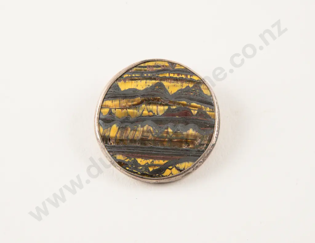 NZ Jeweller Ray Wade S/S Tiger Eye Circular Brooch Image 1++