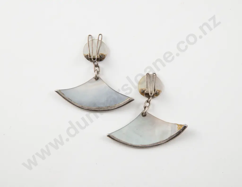 NZ Jeweller Alan Preston S/S and MOP Pendant Drop Earrings Image 1++
