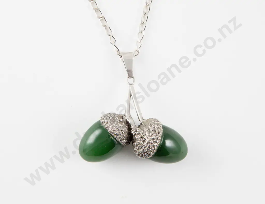 Unknown NZ Jeweller S/S and Greenstone Acorn Pendant Image 1++
