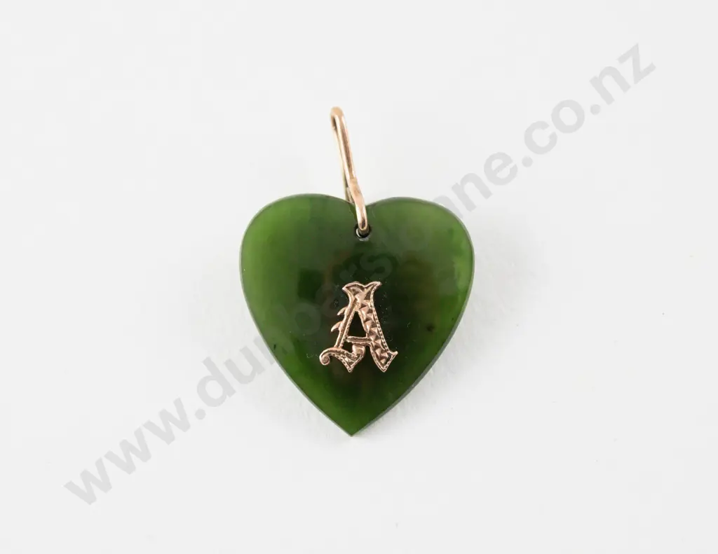 NZ 9ct Gold Mounted 'A' Greenstone Heart Pendant Image 1++