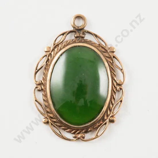 9ct Framed Oval Greenstone Pendant