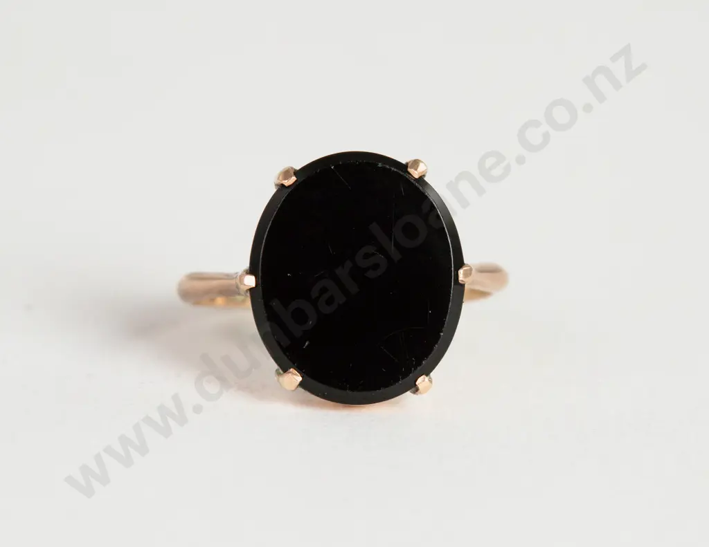 9ct Onyx Panel Ring Image 1++