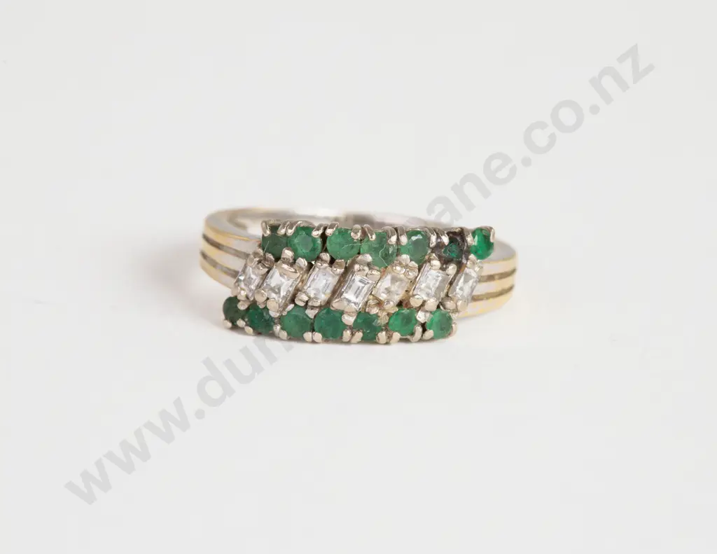 18ct 21Stone Emerald and Diamond Band Ring Image 1++