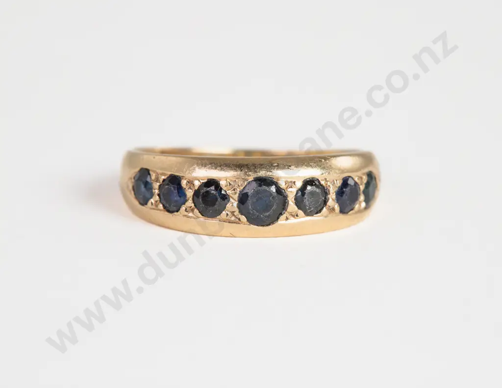 9ct Seven Stone Sapphire Band Ring Image 1++