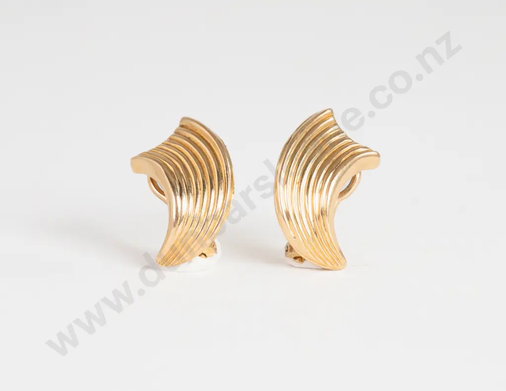 Pair 18ct Gold Clip On Earrings Image 1++