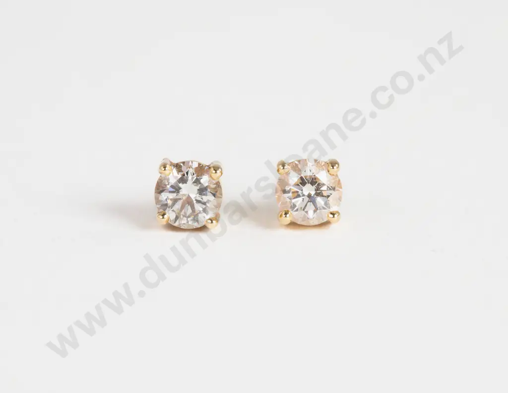 Pair 18ct Diamond Stud Earrings Image 1++