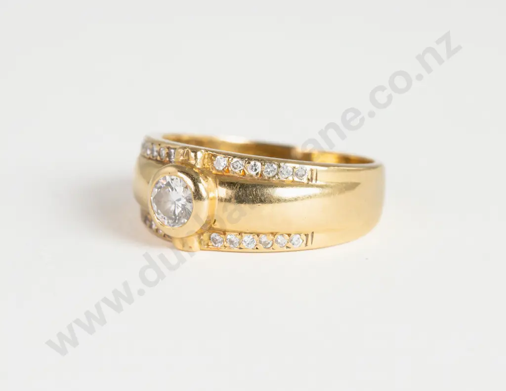 18ct 25Stone Diamond Band Ring Image 1++