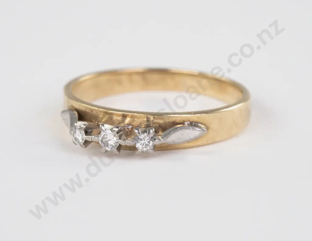 9ct Three Stone Diamond Ring Image 1++