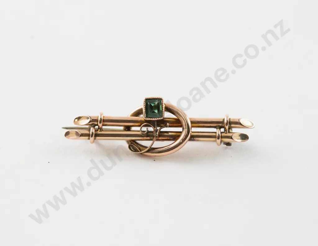 Victorian 9ct Single Stone Green Quartz Bar Brooch Image 1++