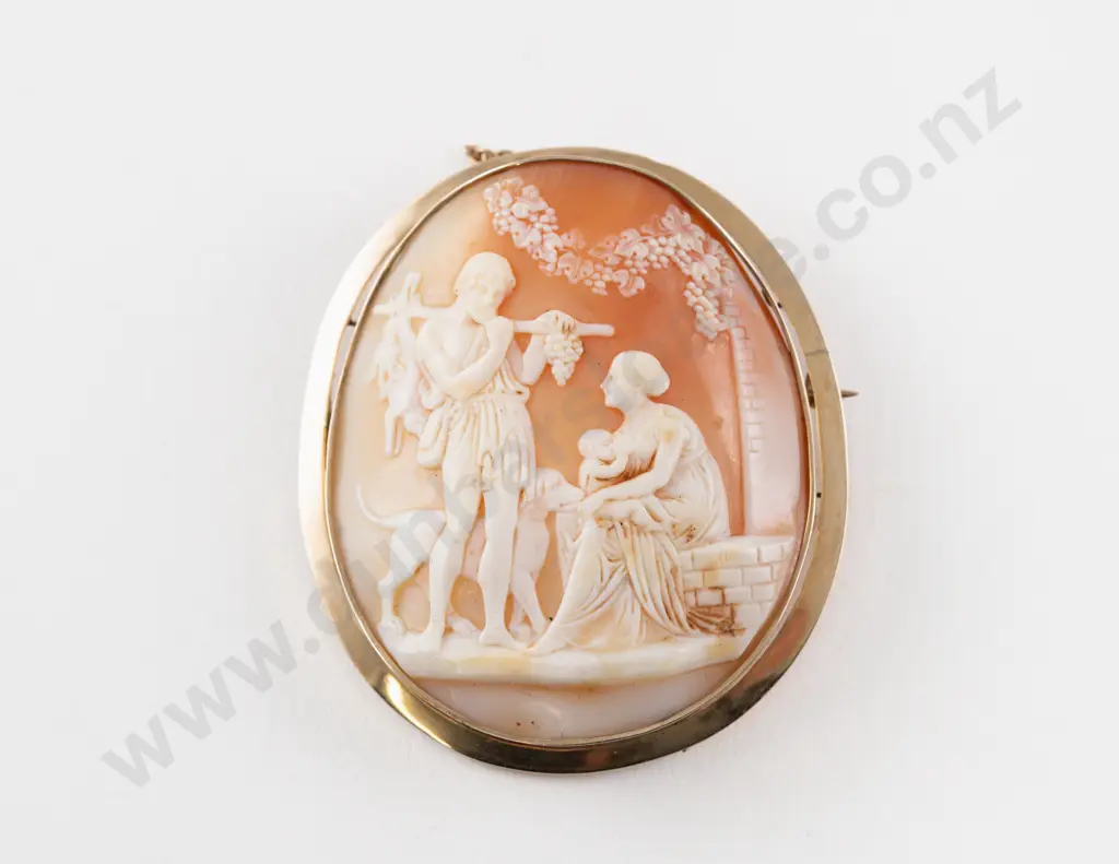 Antique 9ct Framed Classical Cameo Brooch Image 1++