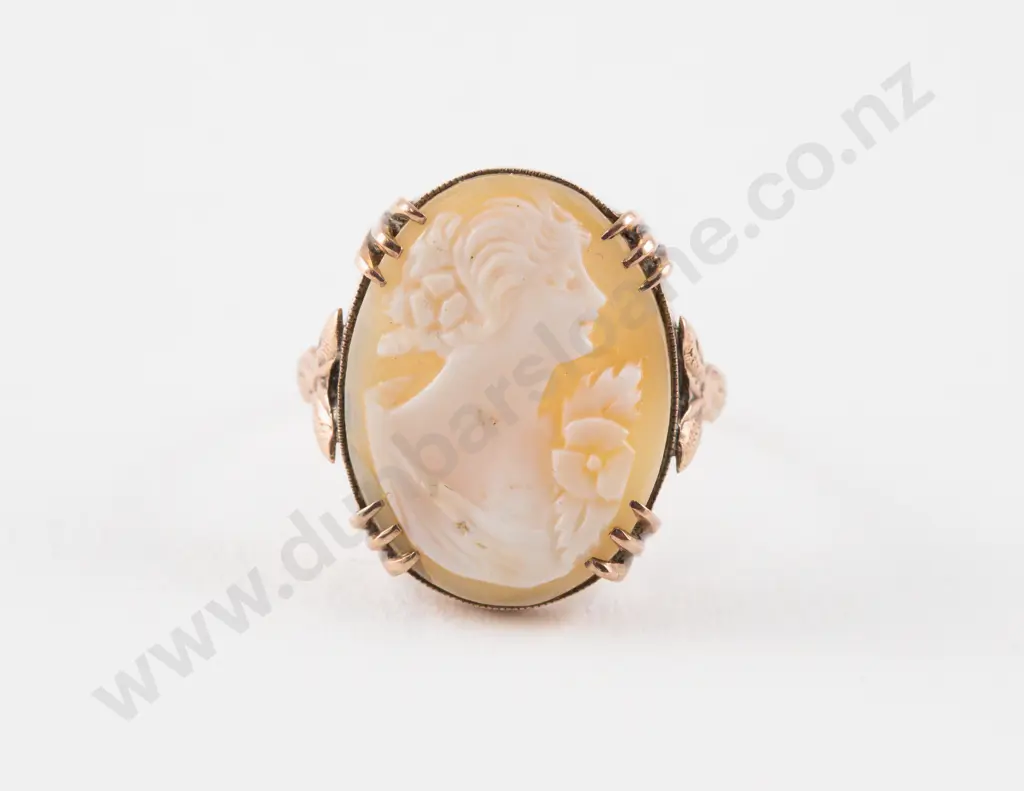 9ct Classical Portrait Cameo Dress Ring Image 1++