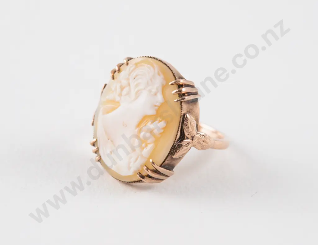9ct Classical Portrait Cameo Dress Ring Image 1++