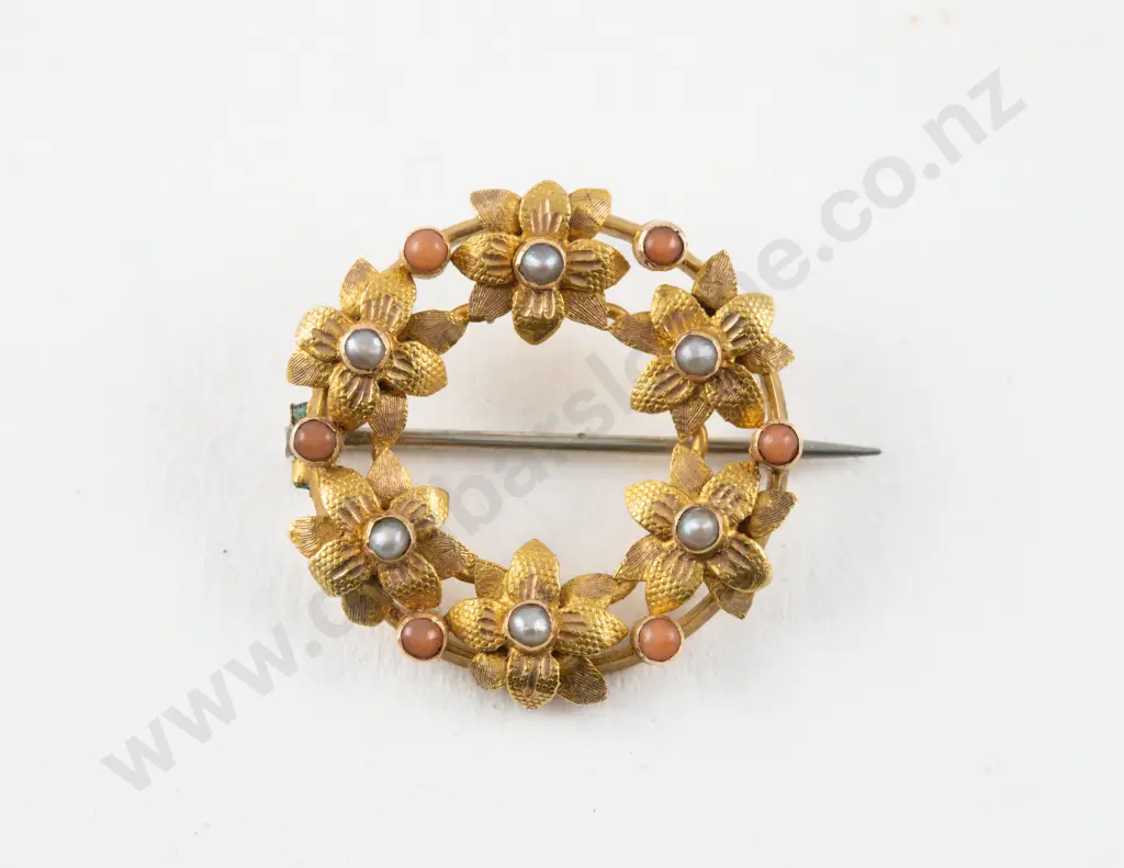 15ct Seed Pearl and Coral Bead Floral Brooch Image 1++