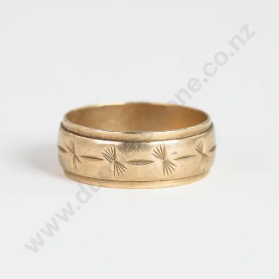 9ct Engraved Wedding Band Ring
