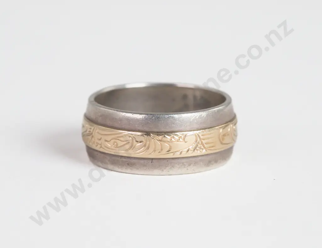 9ct White and Yellow Gold Engraved Band Ring Image 1++