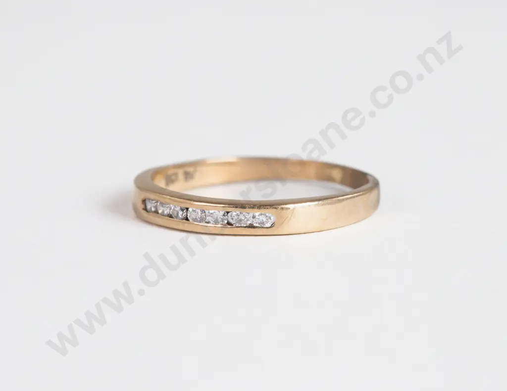 9ct Seven Stone Diamond Band Ring Image 1++