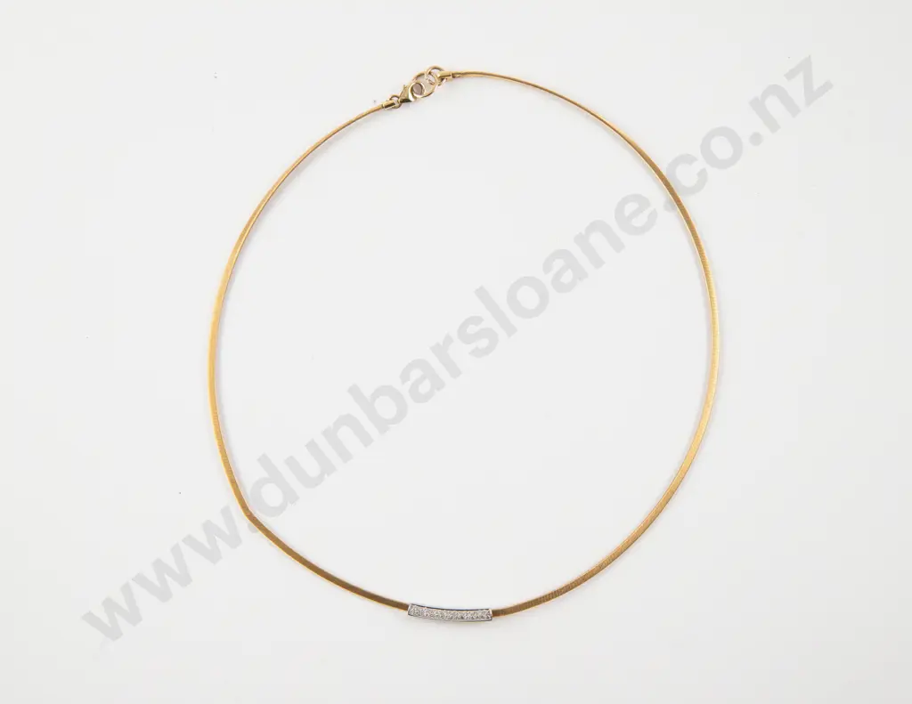 14ct White Gold 31Stone Diamond Pendant Image 1++