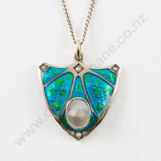 Art Nouveau S/S MOP and Enamel Pendant
