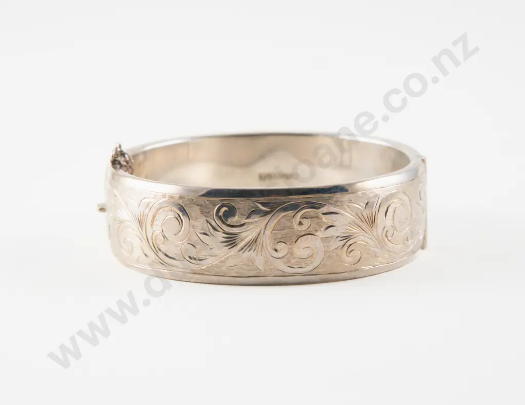 S/S Half Engraved Hinged Snap Bangle Image 1++