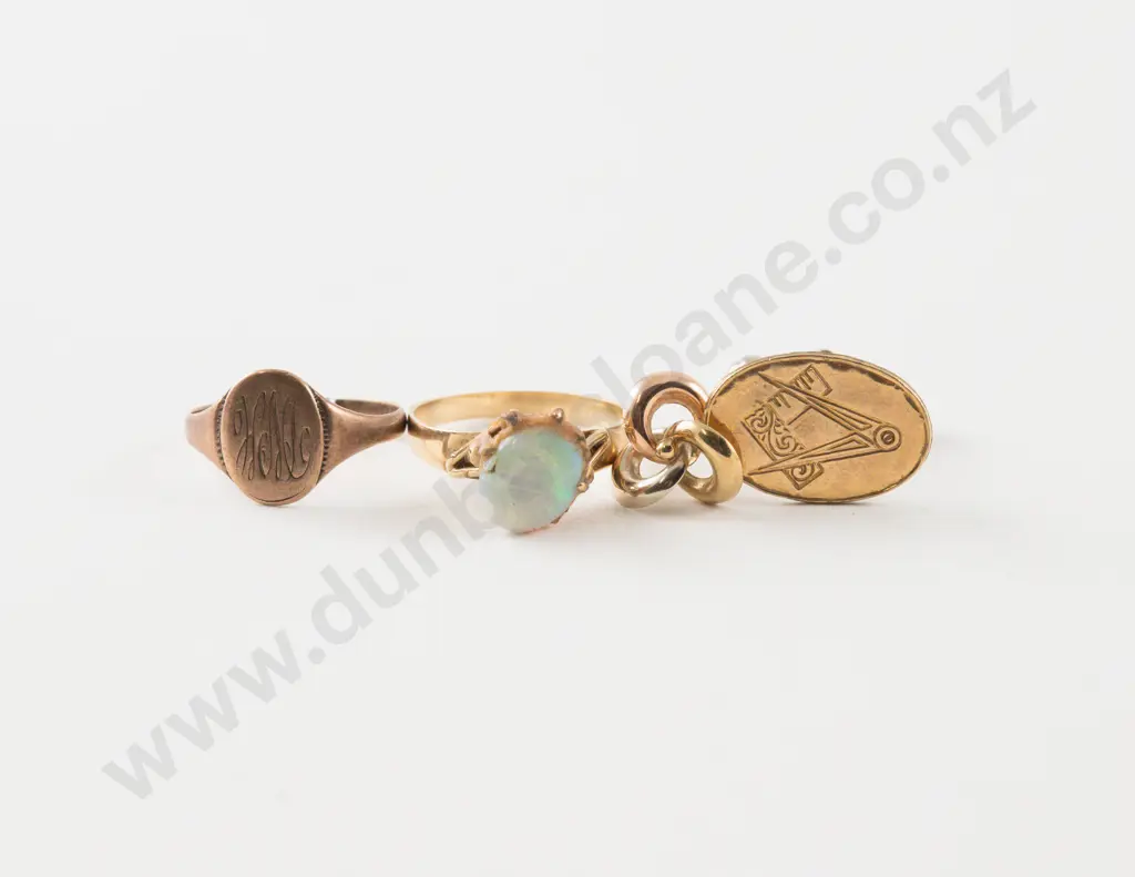 9ct Gold Pieces for Scrap Image 1++