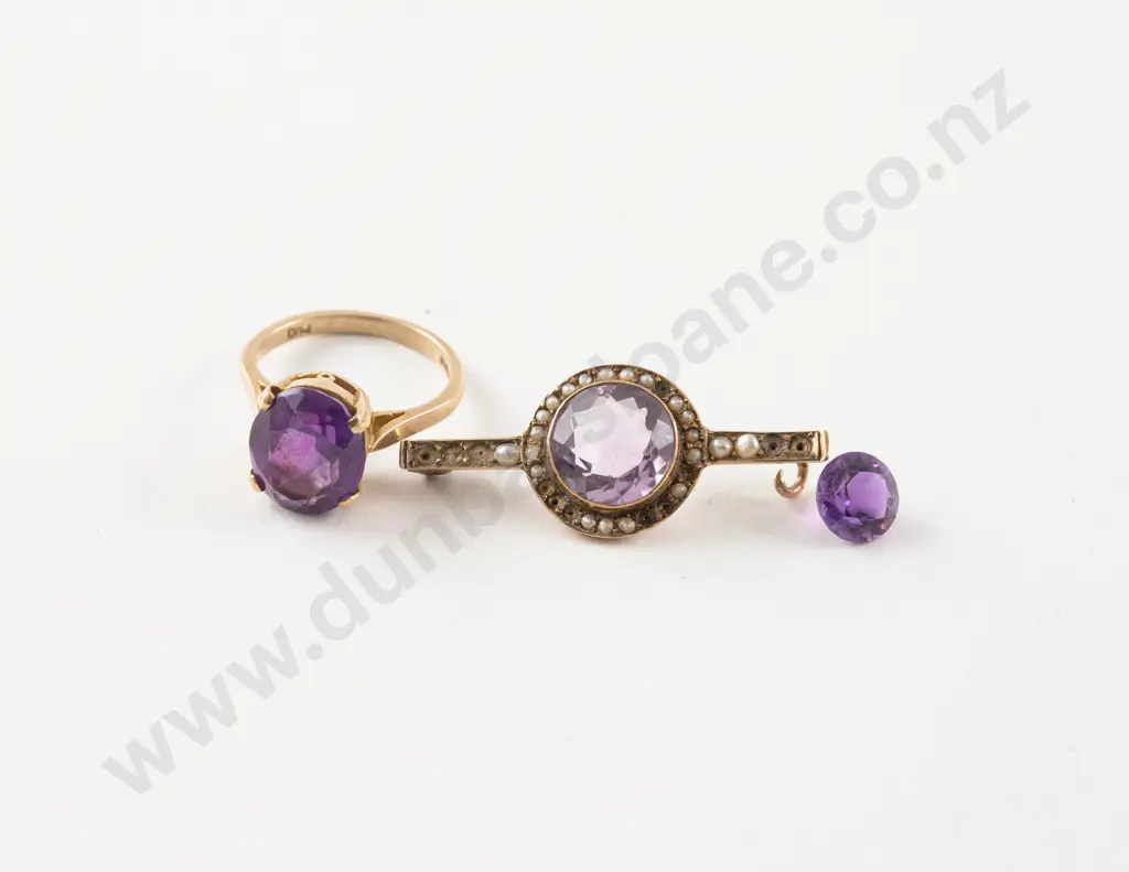 9ct Single Stone Amethyst Ring Image 1++