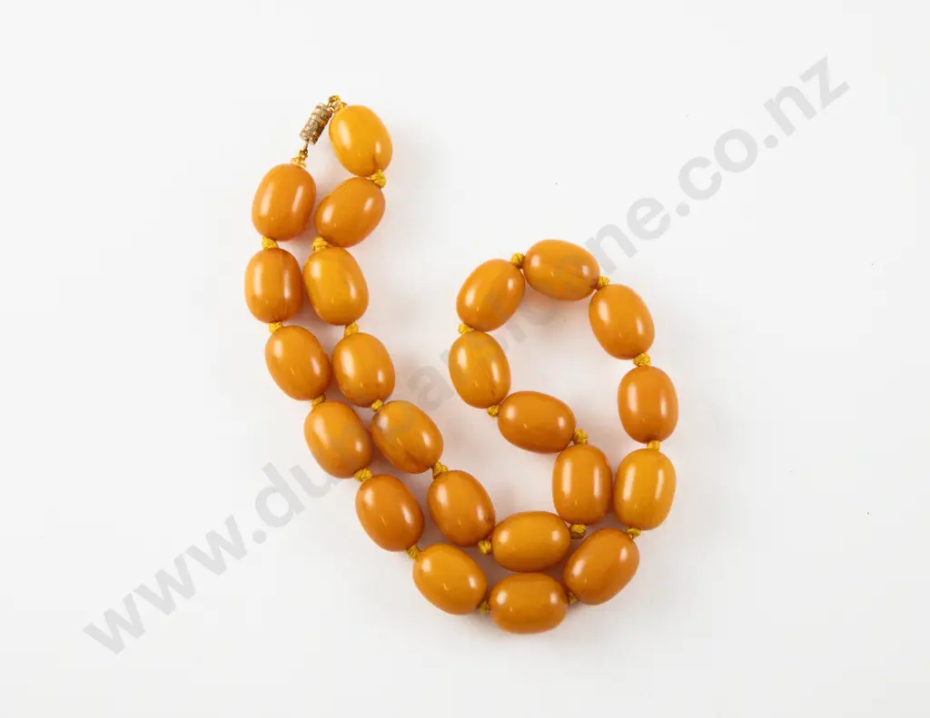 Early C20th Amber Single Strand Uniform Bead Necklace Image 1++