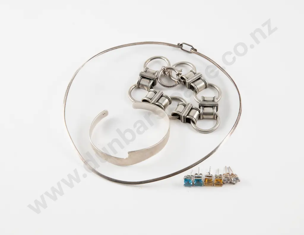 Collection of Sterling Silver Jewellery Image 1++