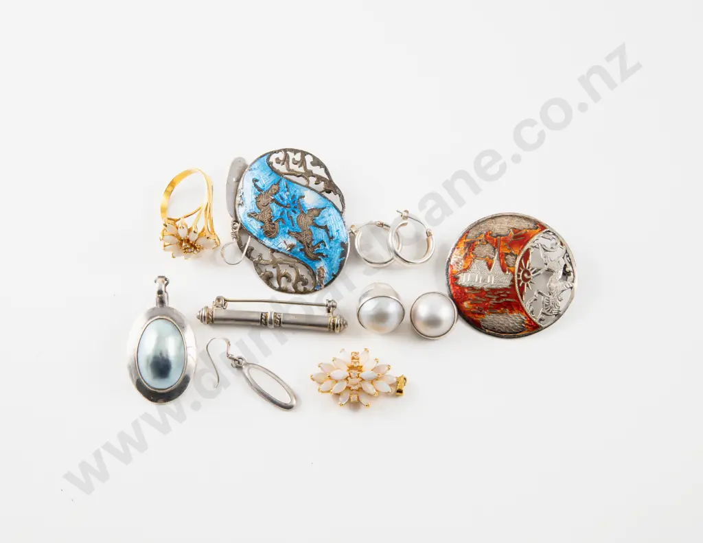 Collection of Assorted Sterling Silver Jewellery Image 1++