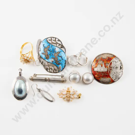 Collection of Assorted Sterling Silver Jewellery