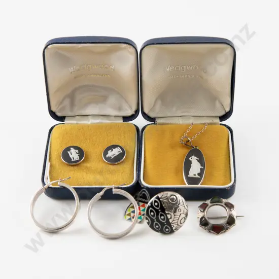 Collection of Assorted Sterling Silver Jewellery