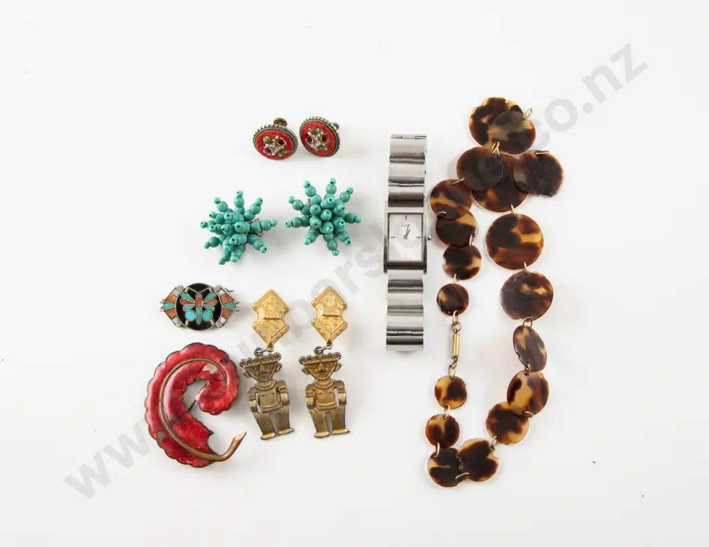 Collection of Assorted Costume Jewellery Image 1++